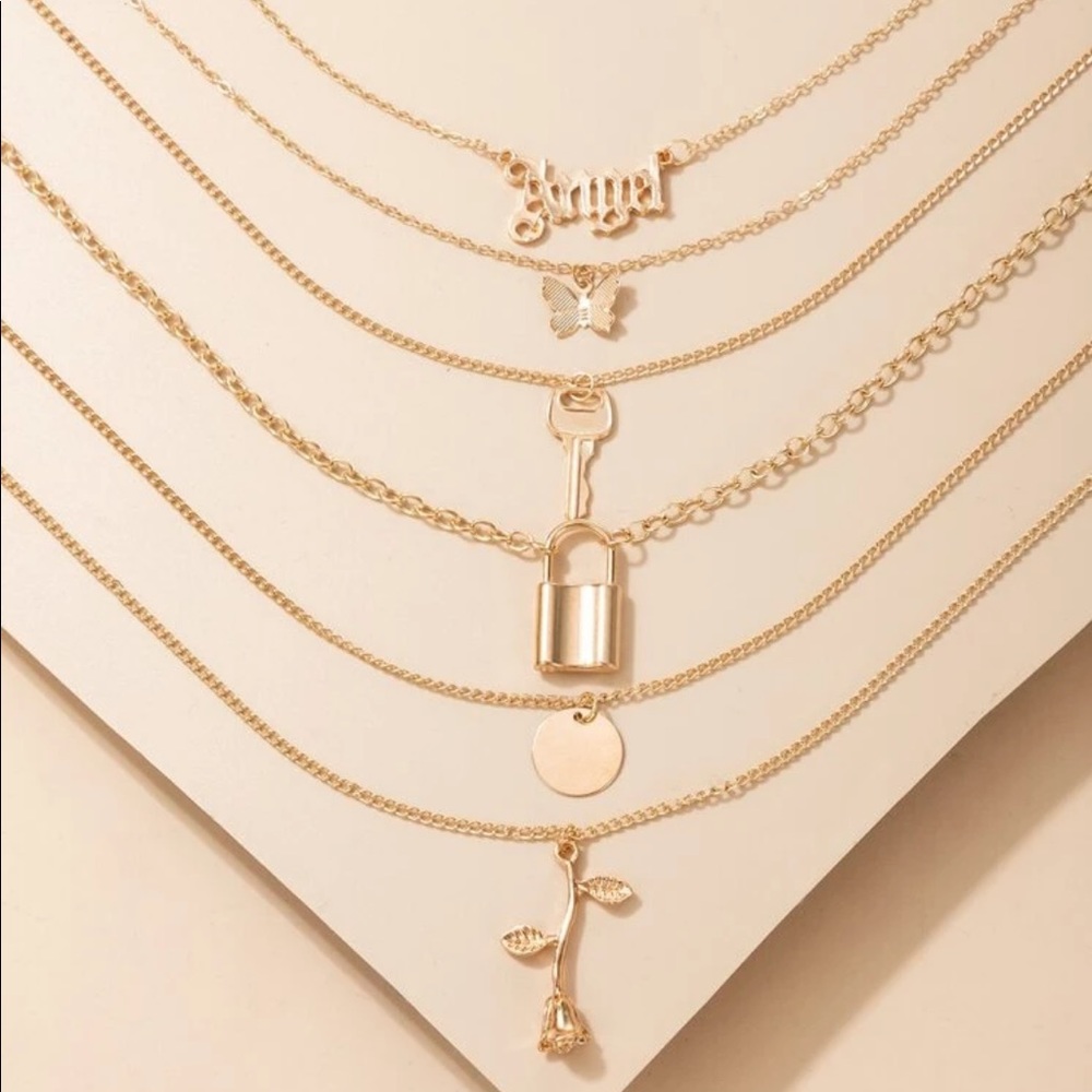 Necklace set